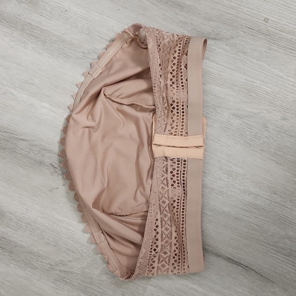 Women's Plus Size Bra - Picture 4 of 5